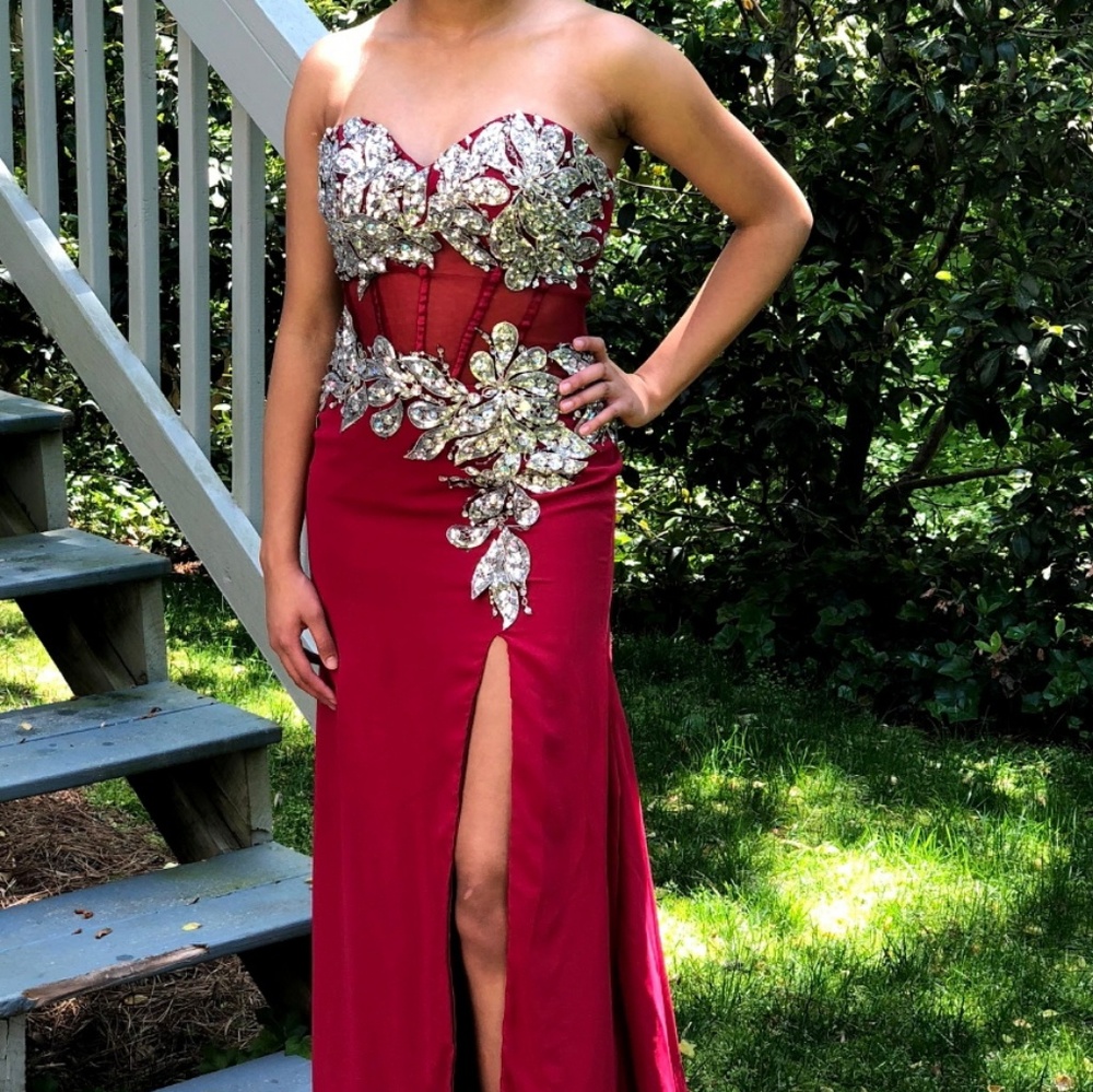 Stunning red gown